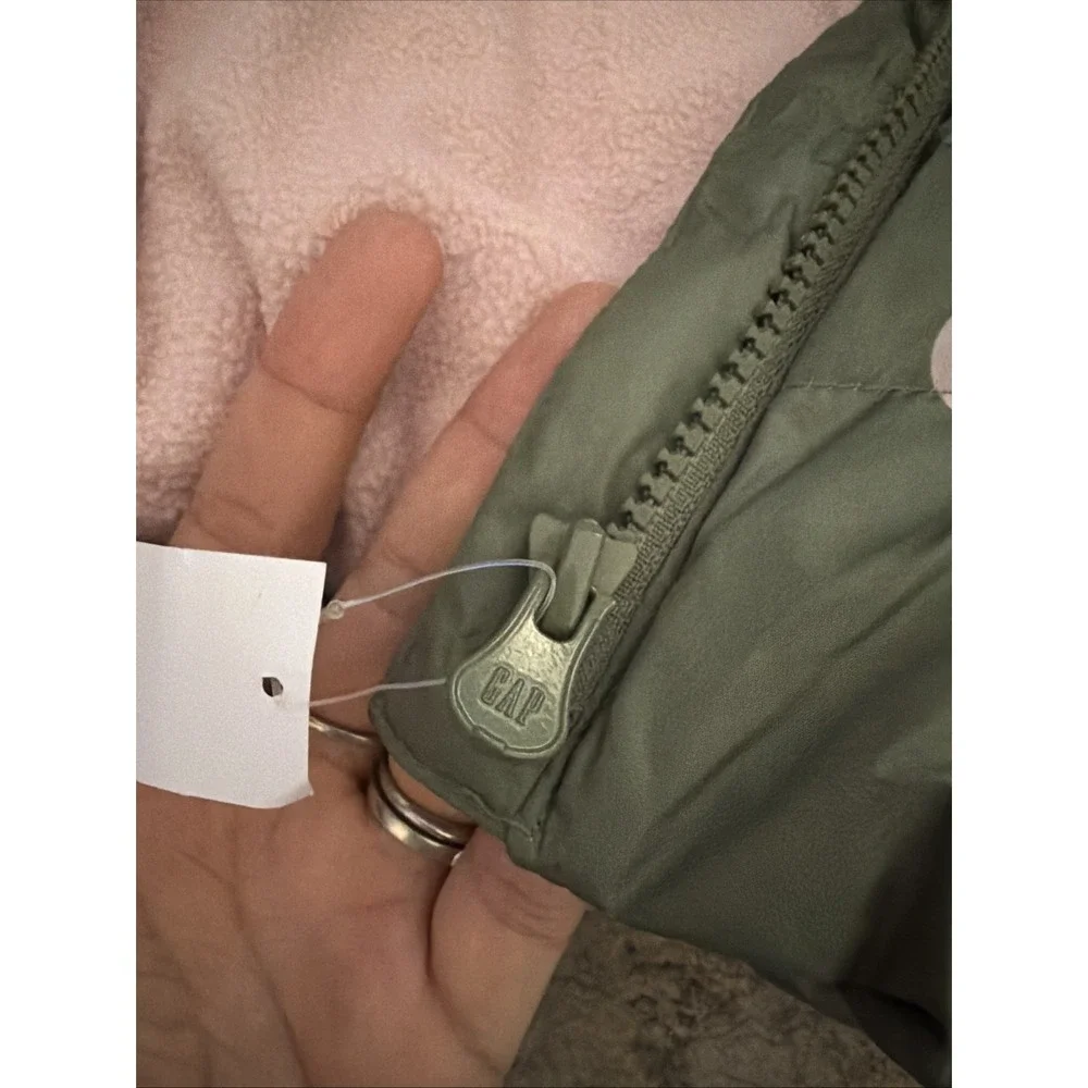 Gap baby girls cold control puffer jacket pink hearts #babygirlsjacket 12-18 Mo